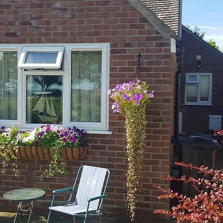 Mermaid Cottages Frinton-on-Sea Bagian luar foto